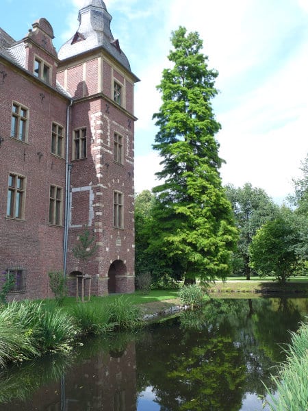 Wassergraben Schloss Krickenbeck Wassergraben Schloss Krickenbeck